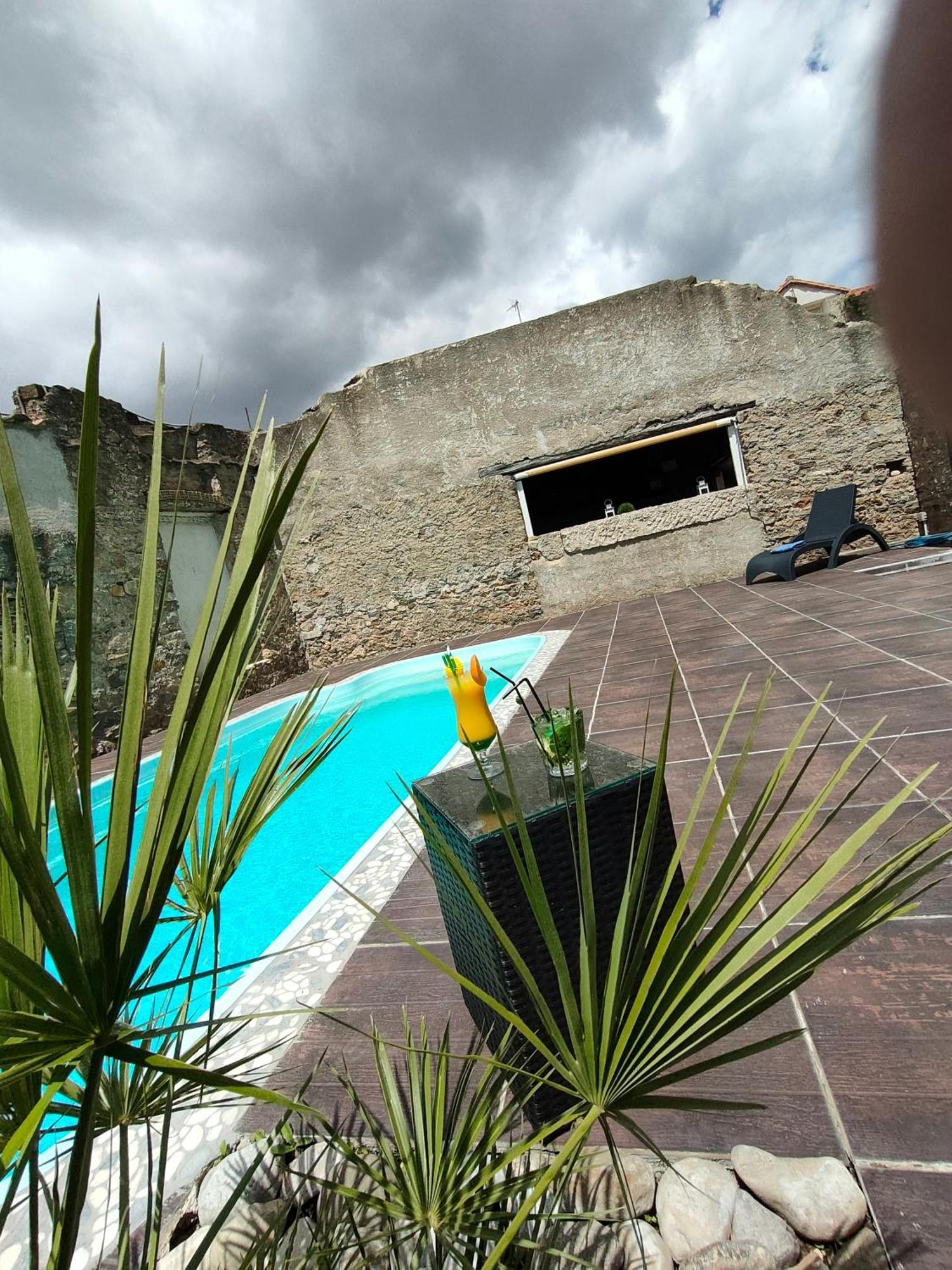 Hotel Restaurant L'Art Des Mets By Cote Jardin Conilhac-Corbières Kültér fotó